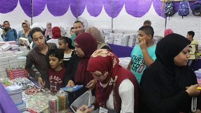 أدوات مدرسية بأسعار مخفضة.. افتتاح معرض 