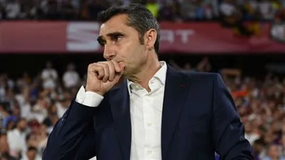 برشلونة يجهز إقالة 