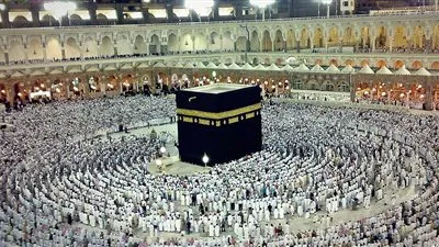 بعد إلغاء الرسوم المتكررة.. تعرف على أسعار رحلات عمرة المولد النبوى