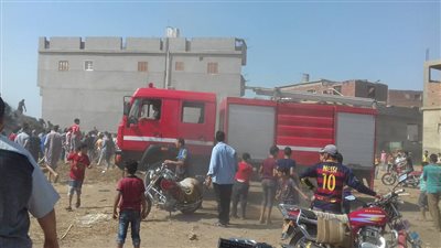 الحماية المدنية بالدقهلية تسيطر على حريق بمحل ومخزن ملابس