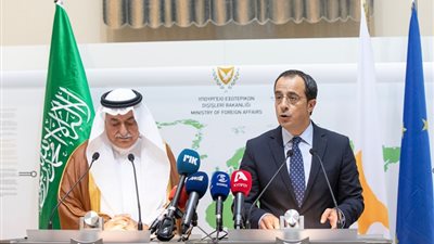 وزير الخارجية السعودي ورئيس قبرص يناقشان العلاقات الثنائية