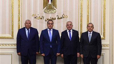 تعرف على بروتكول تعاون محافظ الوادي الجديد مع رئاسة مجلس الوزراء لتطبيق شبكة ري حديثة لـ 750 فدان