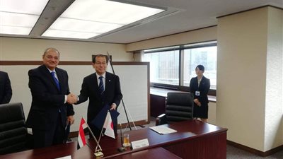 النائب العام يوقع مذكرة تعاون قضائي مع نظيره الياباني