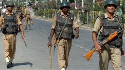 الهند تعتقل ثلاثة أشخاص ينتمون إلى مجموعة مسلحة في باكستان
