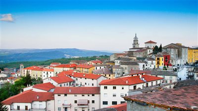 مدن تعرض المال مقابل السكن.. اخرهم مدينة إيطالية تدفع نصف مليون جنية لمن يسكنها (تعرف على الشروط)