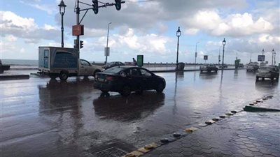 عاجل.. أمطار غزيرة في الإسكندرية