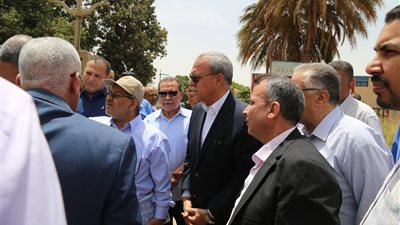 محافظ قنا: ضبط 44 مخالفة تموينية متنوعة في قنا