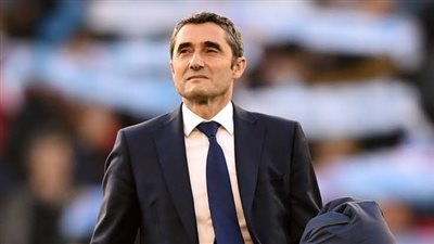 عناد فالفيردي يدفع موهبة برشلونة للرحيل