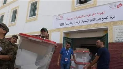 فتح مراكز الاقتراع في الانتخابات الرئاسية بتونس