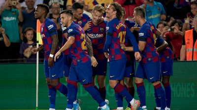 برشلونة يهز شباك فالنسيا بالهدف الثالث عبر بيكيه (فيديو)