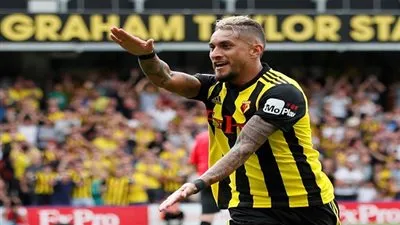 بيريرا يسجل هدف التعادل لواتفورد في شباك آرسنال من ركلة جزاء 2-2