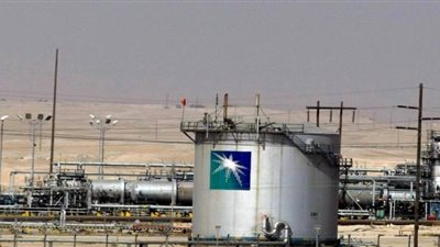 مستشار سعودي: استهداف محطتي أرامكو بمثابة 11 سبتمبر للمملكة