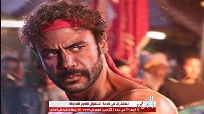 محمد إمام يحتفل بعيد ميلاده في كواليس 