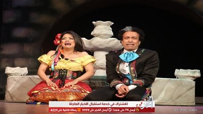 إسماعيل مختار يقرر مد مسرحية 