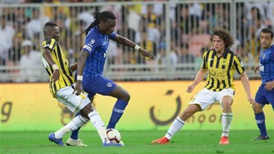 الاتحاد يهز شباك الهلال بالهدف الأول (فيديو)