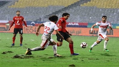  نجوم دافعوا عن ألوان قميص 