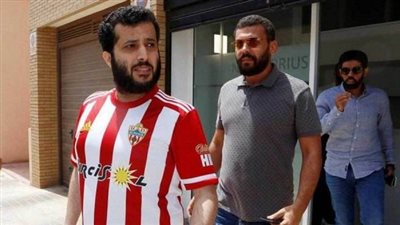 بات مان مع ألميريا.. حلقة جديدة من مذيع الشارع (فيديو)