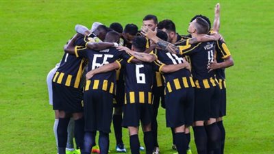 قرار هام من اتحاد جدة بشأن مدربه التشيلي لويس سييرا