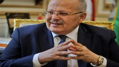 رئيس جامعة القاهرة: المنتقبة ملزمة بكشف وجهها في المحاضرات (فيديو)