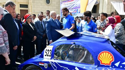 رئيس جامعة القاهرة: إعداد الطلاب ليكونوا 