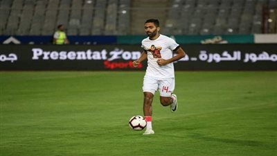 الأهلي يتفق مع أمبرو على دعم زكريا بطرح قميصه مجانا