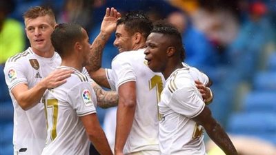 لاعب ريال مدريد: أتمنى فوز إشبيلية علي الملكي في الدوري