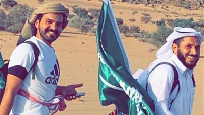 احتفالا باليوم الوطني الـ89.. مواطنان يتوجّهان مشيًا على الأقدام من نجران إلى الرياض