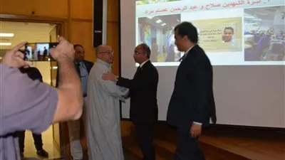 بعد نجاح أول جراحة زراعة كبد.. شعلان يشيد بملحمة التعاون بين أقسام طب الزقازيق 