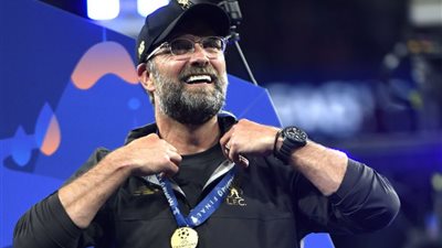 عاجل - كلوب يتوج بجائزة أفضل مدرب في العالم 2019