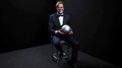 يورجن كلوب يتوج بجائزة أفضل مدرب في 2019 (فيديو)