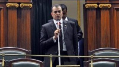 برلماني عن أجر مدرب المنتخب الوطني: 