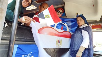 السوايسه يسافرون إلى القاهرة للمشاركة في احتفالية تأييد الرئيس السيسي (صور)