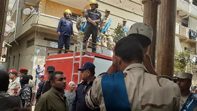 محافظ الدقهلية يتقدم جنازة شهيد كمين تفاحة في مسقط رأسه (صور)