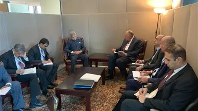 شكري يؤكد لنظيره الهندي ضرورة تسوية جميع الخلافات بإقليم كشمير