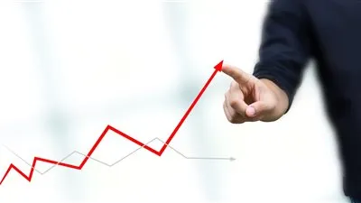 خبير اقتتصادي: مصر الدولة رقم 3 على مستوى العالم من حيث معدل النمو الاقتصادي