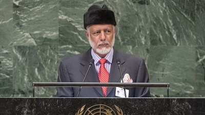 عمان: ندعو للحوار وعدم التصعيد في مضيق هرمز