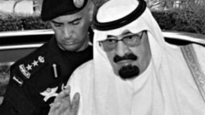 علاقة أبوية خاصة .. مشاهد لا تُنسى بين 