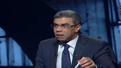 كانوا يدفعون الجزية للإخوان.. ياسر رزق: هؤلاء خذلوا نظام 30 يونية 