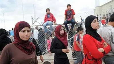 السوريون يائسون.. ويحلمون بالهروب