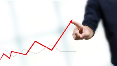 فرج عبدالله: الاقتصاد يسير بخطى ثابتة وليس كما يروج أعداء الدولة 