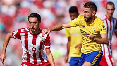 الميريا يسقط في فخ قادش ويفقد صدارة الدوري الإسباني الدرجة الثانية.. و3 مليون جنيه لمتوقع نتيجة المباراة