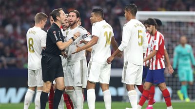 أتلتيكو مدريد يرفع شكوى ضد قائد ريال مدريد بسبب إهانة الحكم