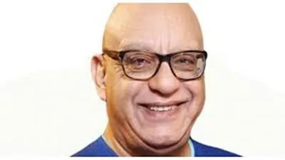 أنجي علي تستضيف المخرج الكبير خيري بشارة في 