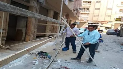 سقوط أجزاء من عقار دون إصابات بالإسكندرية (صور)