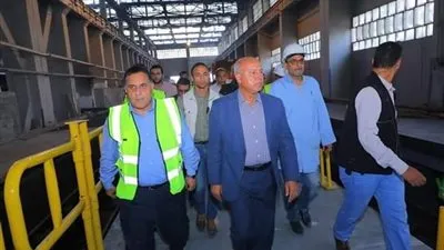 وزير النقل يكشف موعد وصول أول دفعة من جرارات القطارات الجديدة المتعاقد عليها 