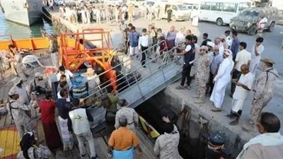 التحالف العربي ينقذ 60 راكبا يمنيا في جزيرة سقطرى