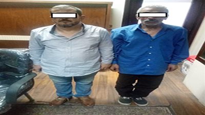 مسنان يخطفان عاملا ويتصلان بزوجته لطلب 