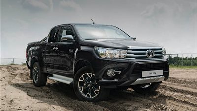 تويوتا تُجري تعديلات على سياراتها الجبارة 