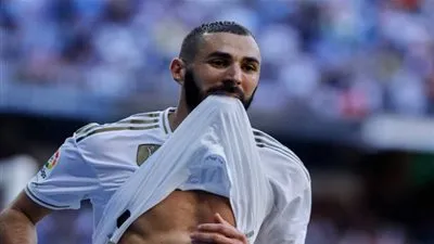 بنزيما يفاجئ ريال مدريد بقرار جديد