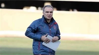 الأهلي يرد الجميل لمارتن لاسارتي